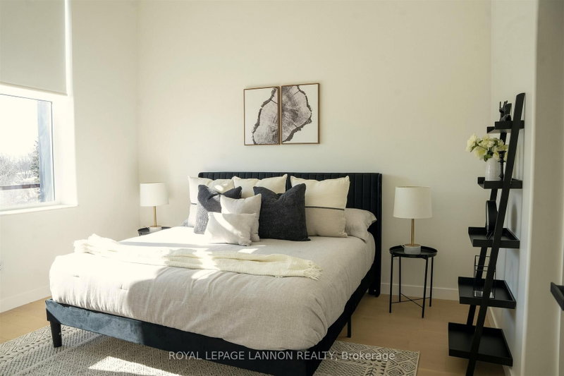 3209 - 96 HIGH Street N