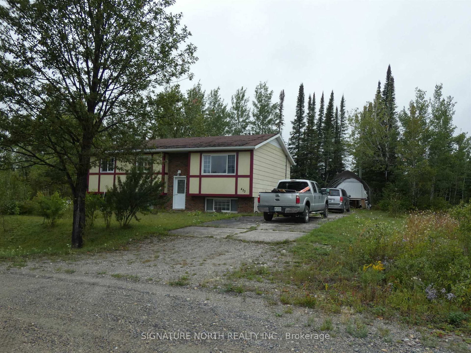 Listing Image 4