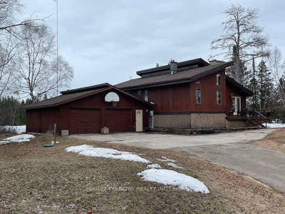 699 Coombes Drive