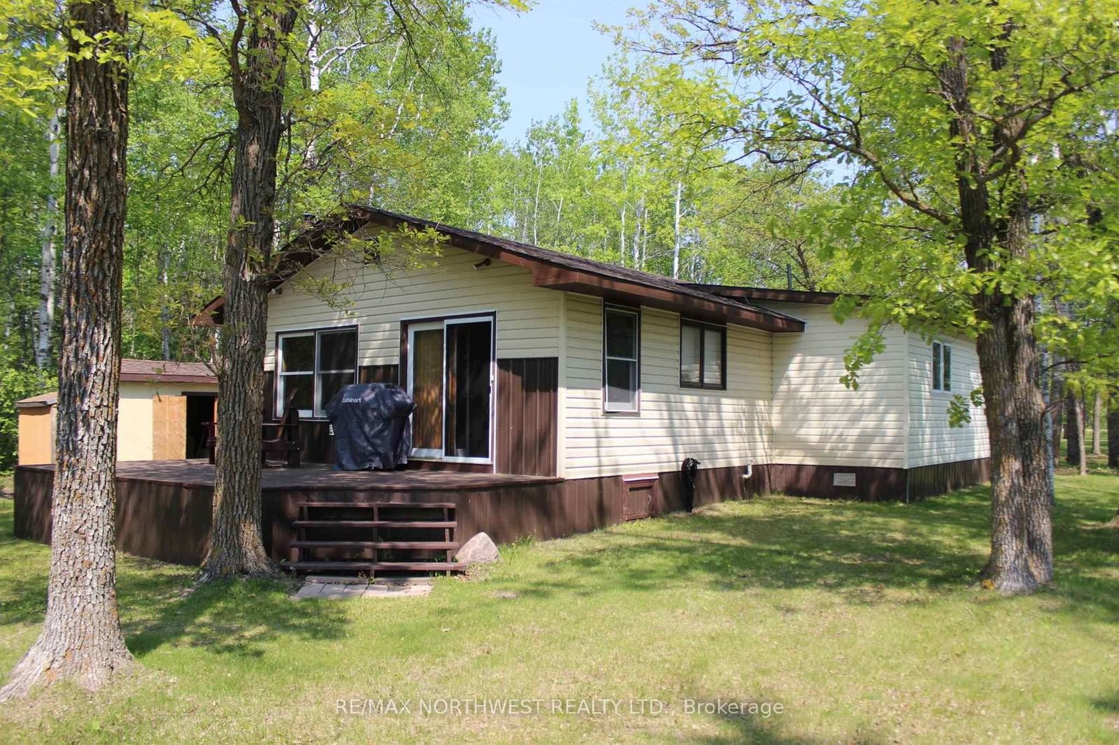 51 GRANT DR • Dawson, ON photo 3