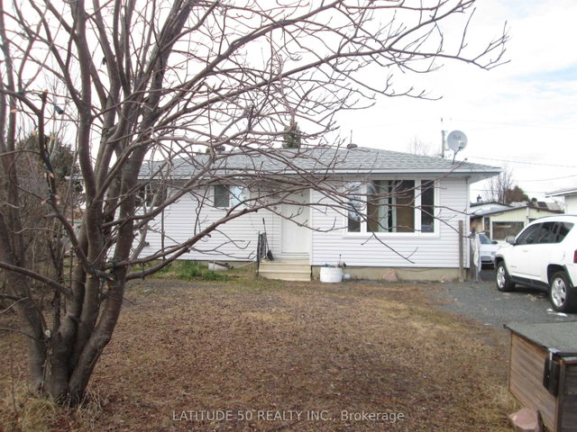119 WILLOW PLACE