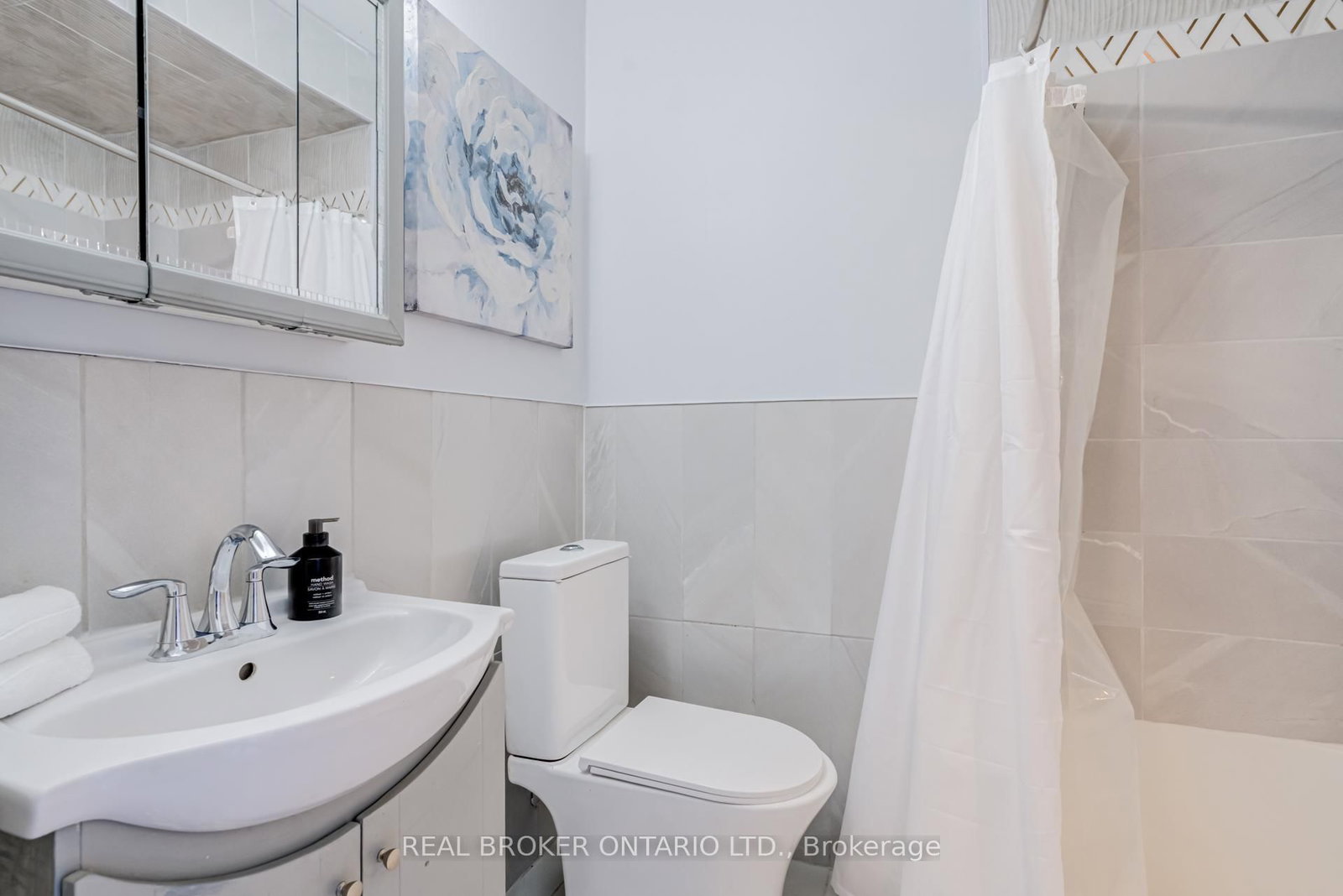 127 Barnesdale Avenue N • Hamilton, ON photo 19