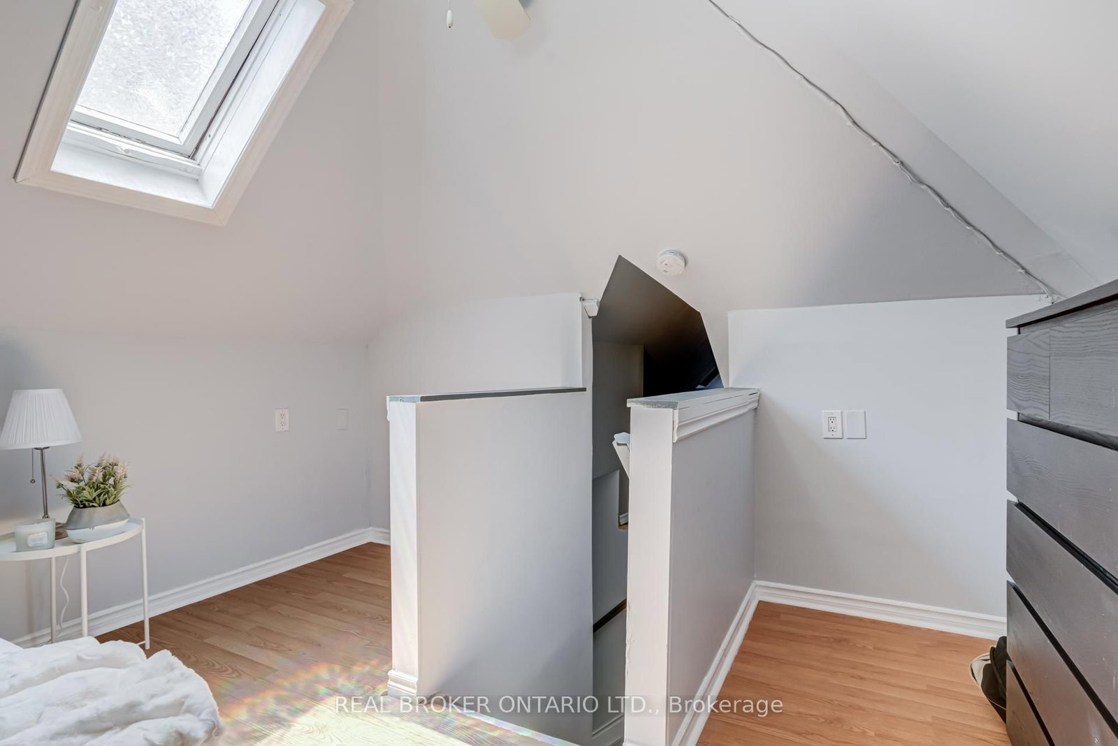 127 Barnesdale Avenue N • Hamilton, ON photo 22