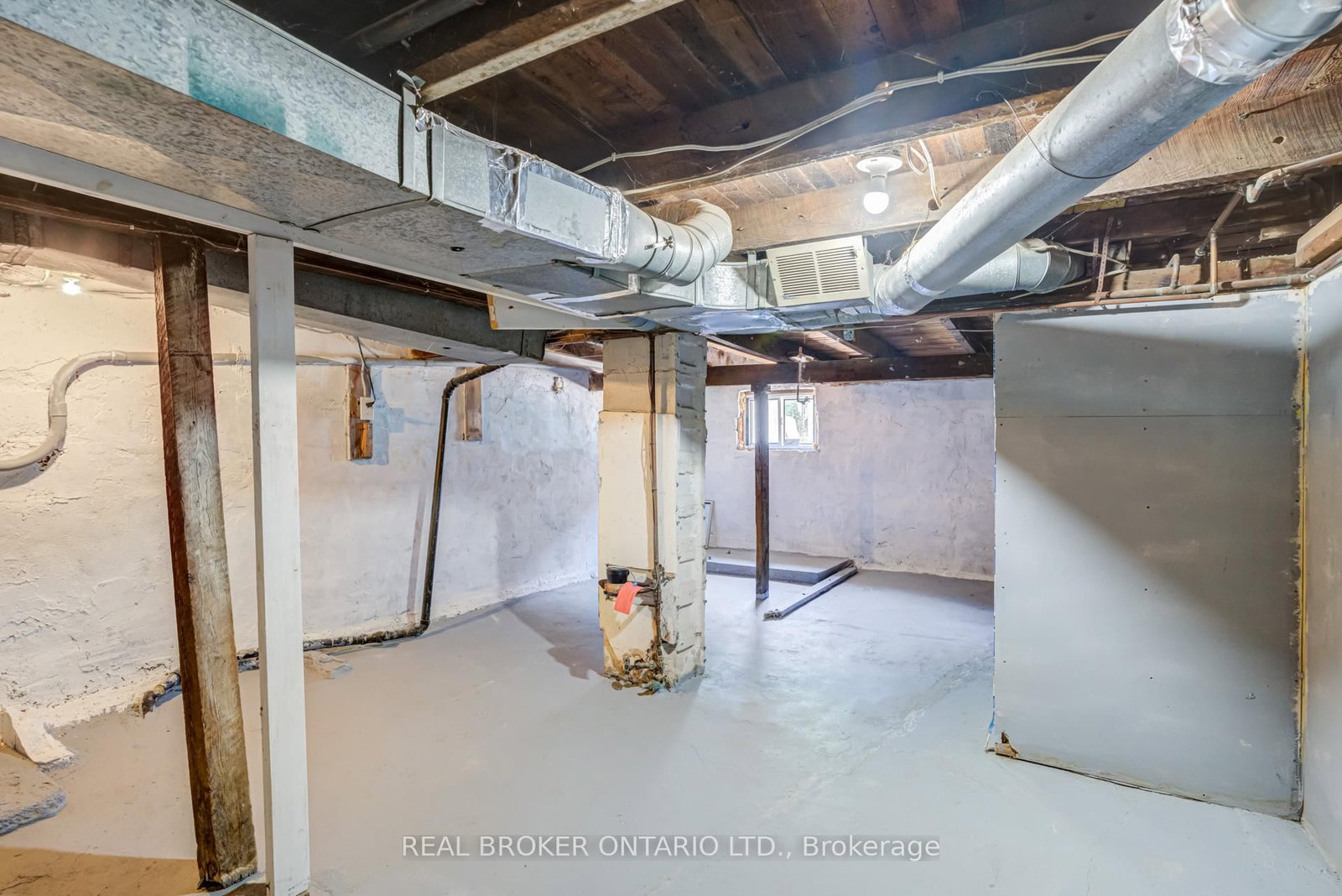 127 Barnesdale Avenue N • Hamilton, ON photo 30