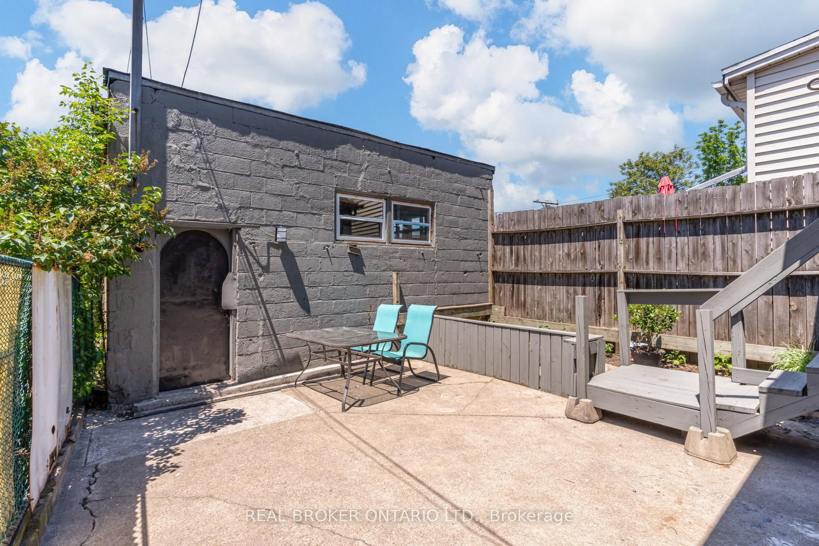 127 Barnesdale Avenue N • Hamilton, ON photo 34