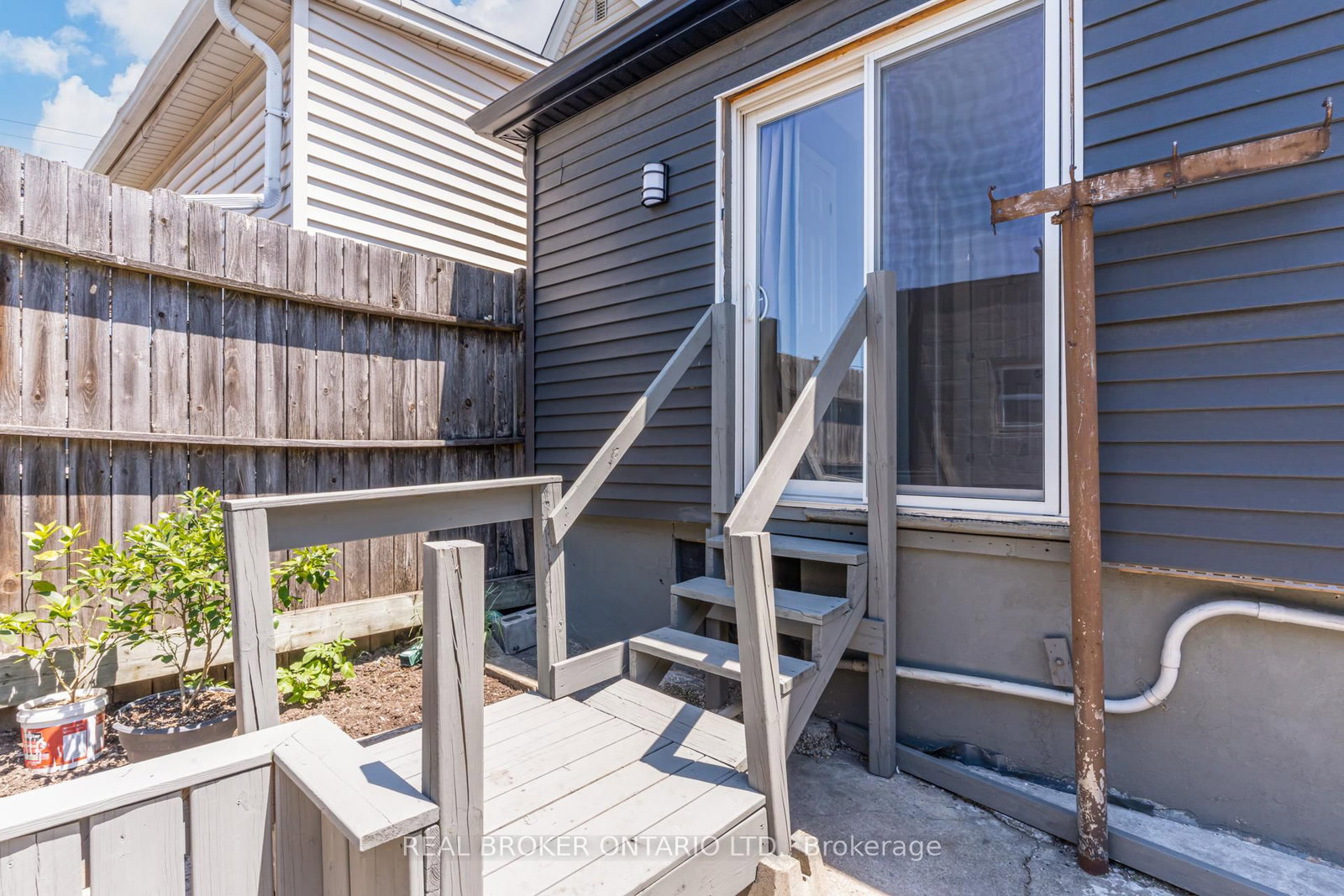 127 Barnesdale Avenue N • Hamilton, ON photo 36