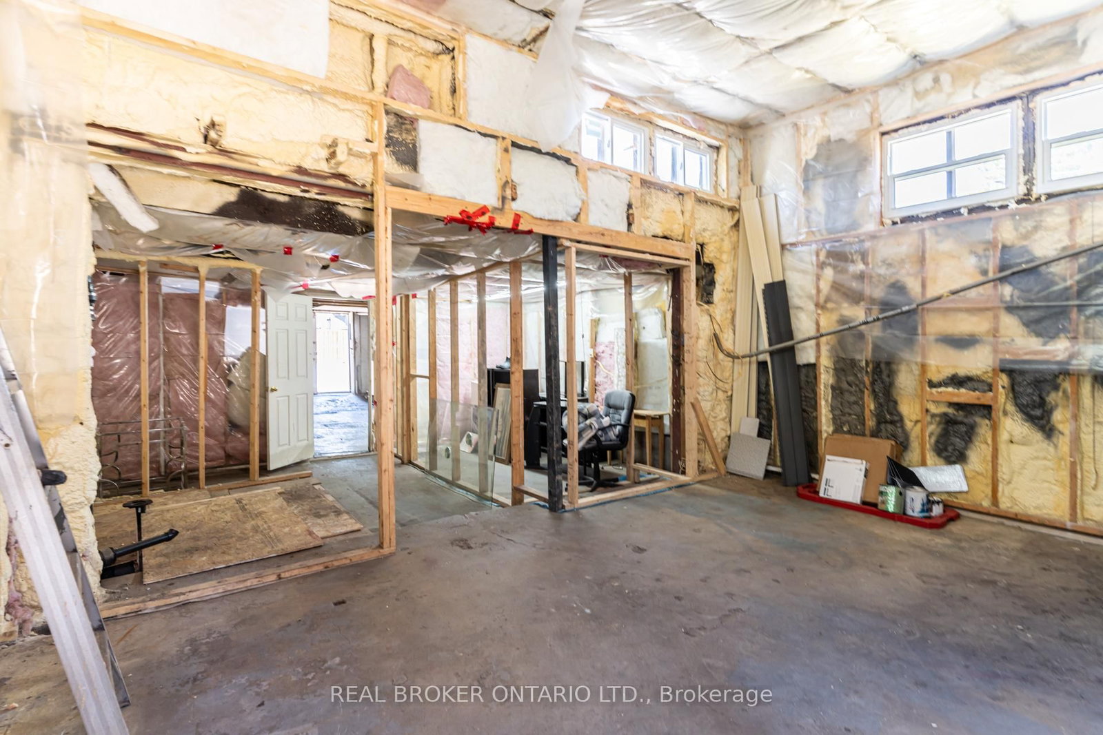 127 Barnesdale Avenue N • Hamilton, ON photo 39