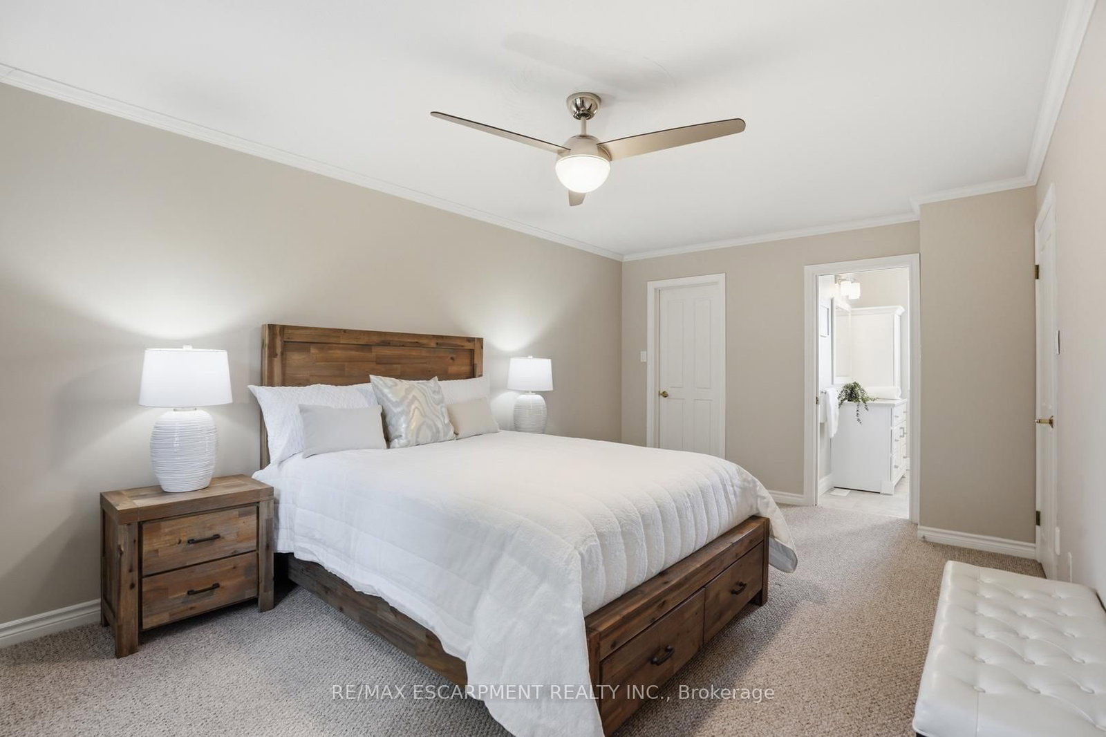 28 BATHGATE Drive • Guelph, ON photo 24