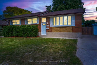 890 Hollands Avenue — photo 2