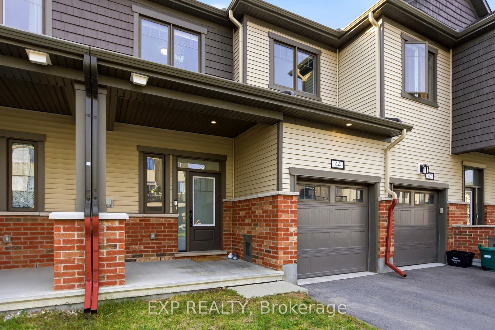 Townhouse for sale at 44 Lentago Avenue, Ottawa, Ontario, K2J 7A2 - Barrhaven - Half Moon Bay - MLS: X13246162