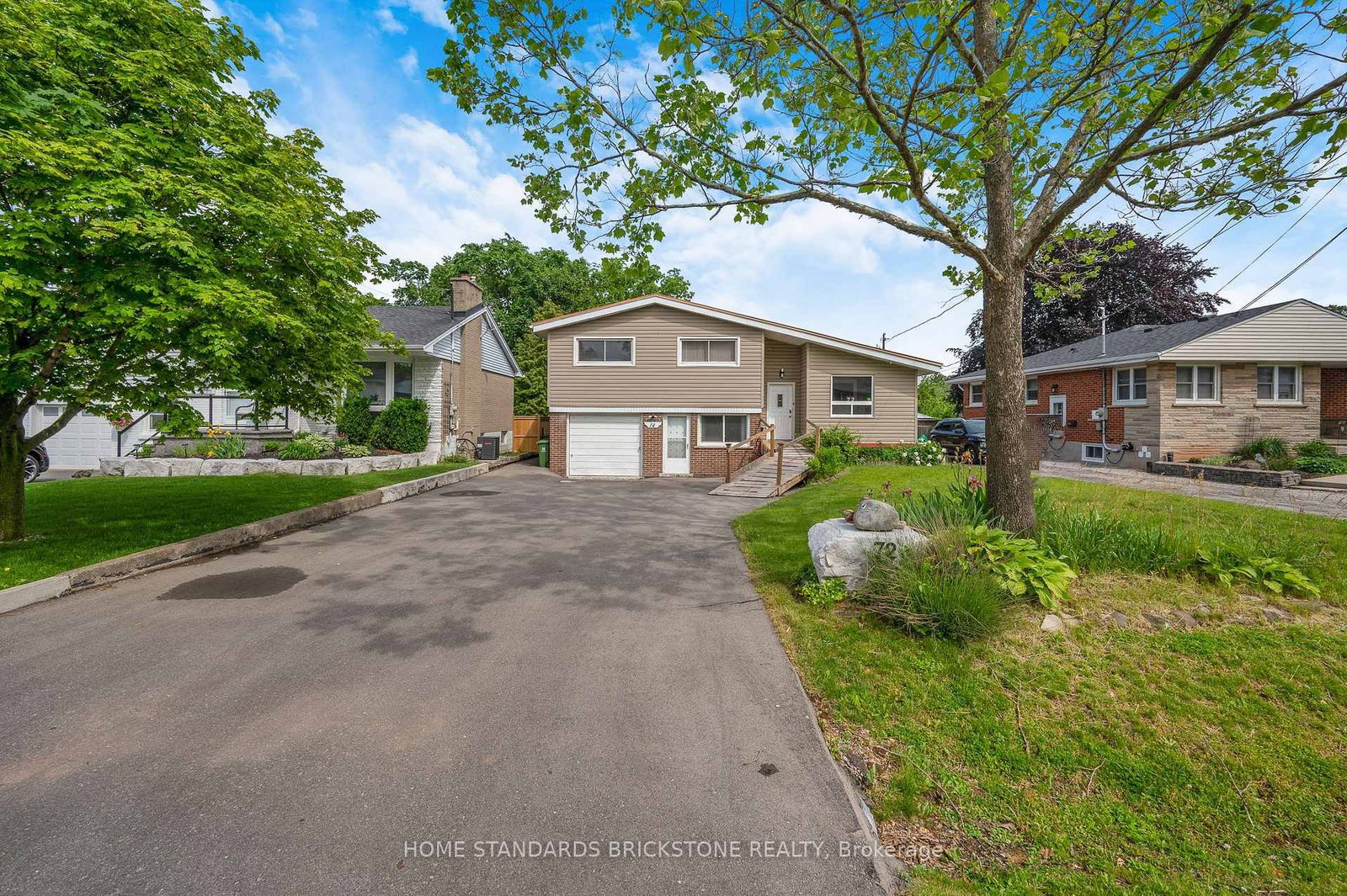 72 Mountain Avenue, Hamilton, ON