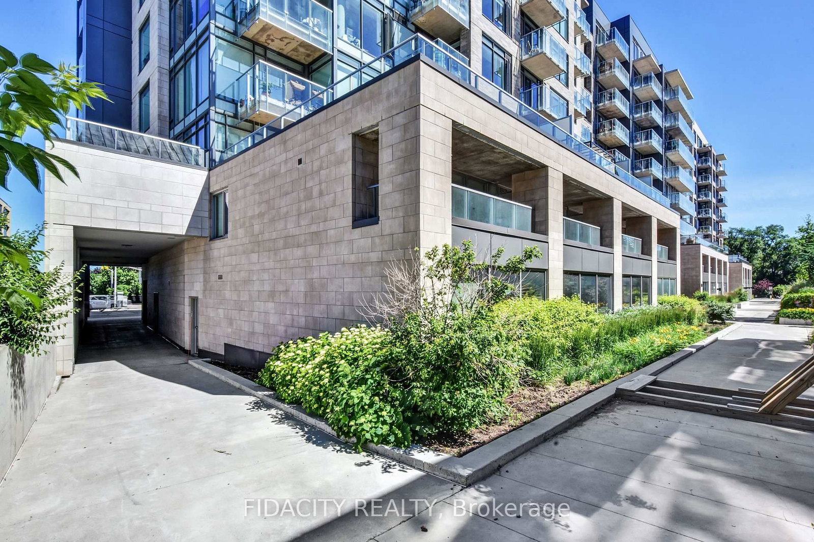 108 Richmond Road • #609 • Ottawa, ON photo 4