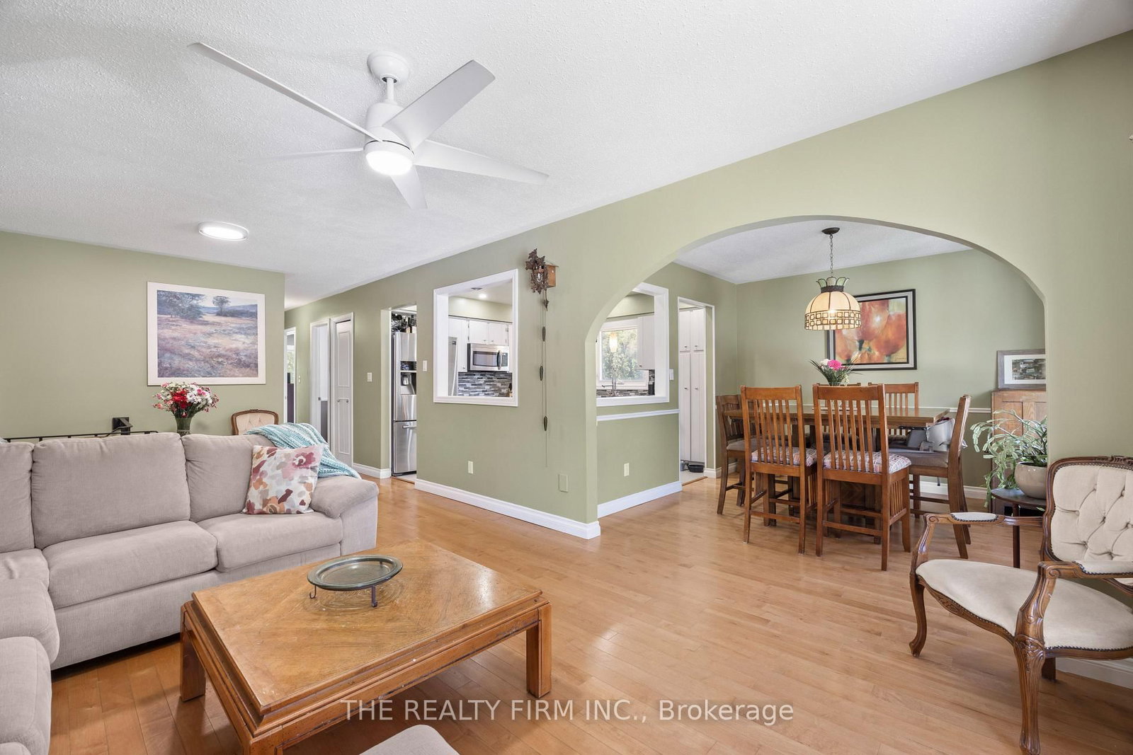 Listing Image 13
