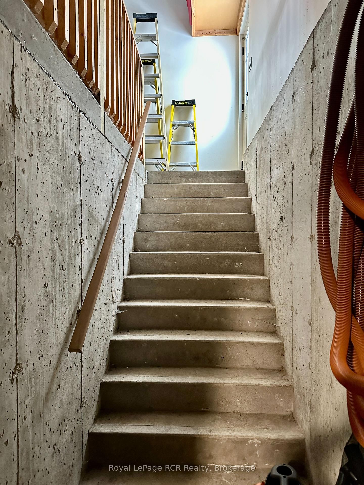 241 4th Street Crescent • Hanover, ON photo 47