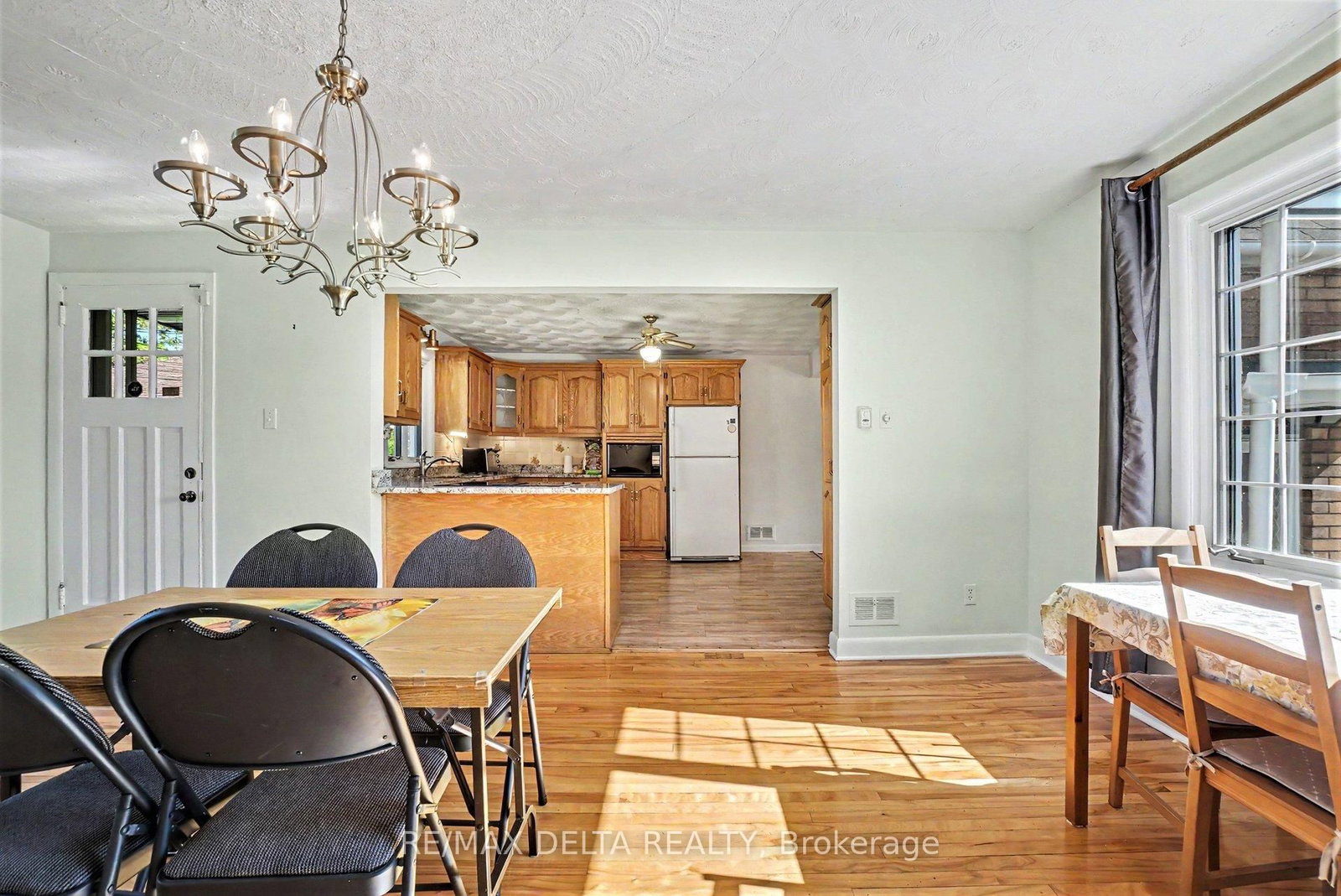 352 Lacasse Avenue • Ottawa, ON photo 11