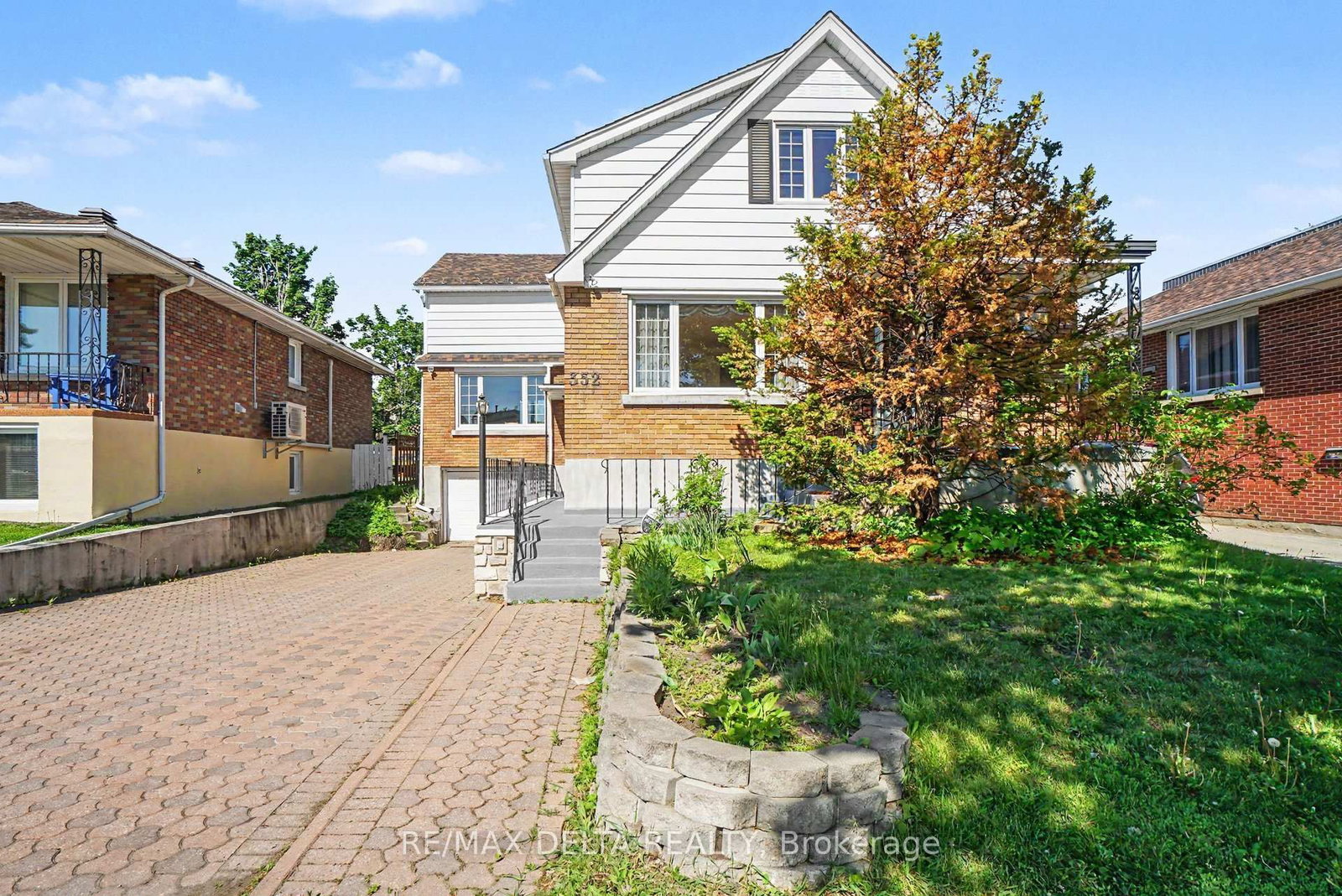 352 Lacasse Avenue • Ottawa, ON photo 2
