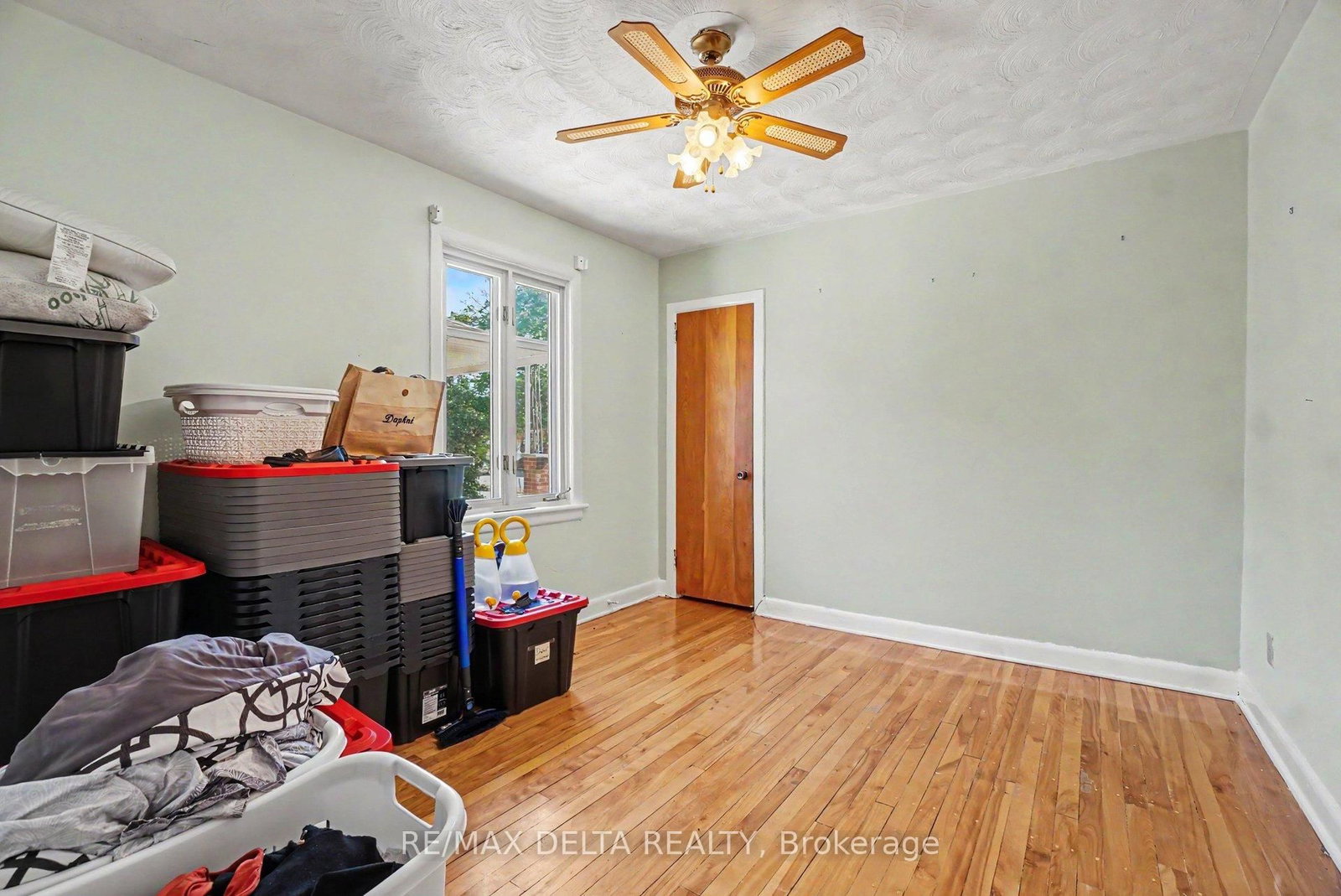 352 Lacasse Avenue • Ottawa, ON photo 20