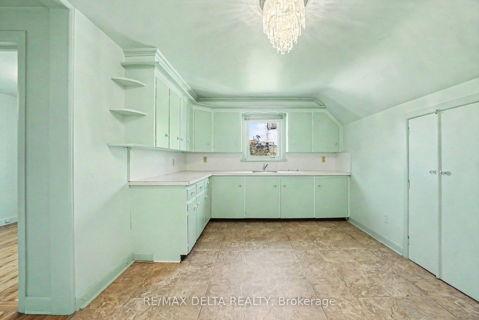 352 Lacasse Avenue • Ottawa, ON photo 26