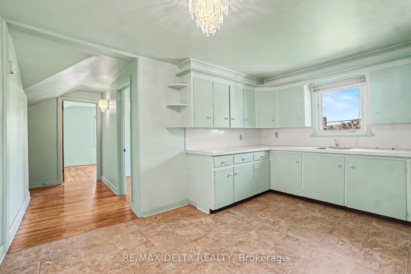 352 Lacasse Avenue • Ottawa, ON photo 27