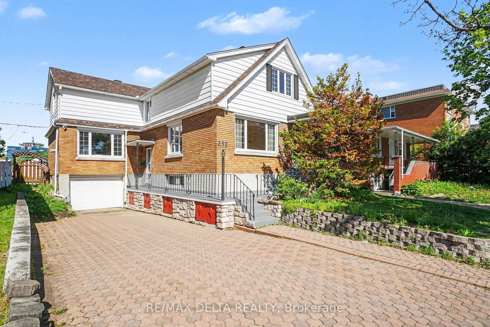 352 Lacasse Avenue • Ottawa, ON photo 3