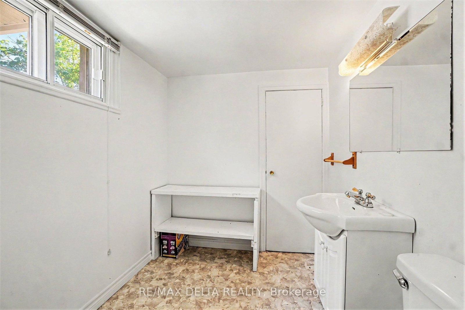 352 Lacasse Avenue • Ottawa, ON photo 31