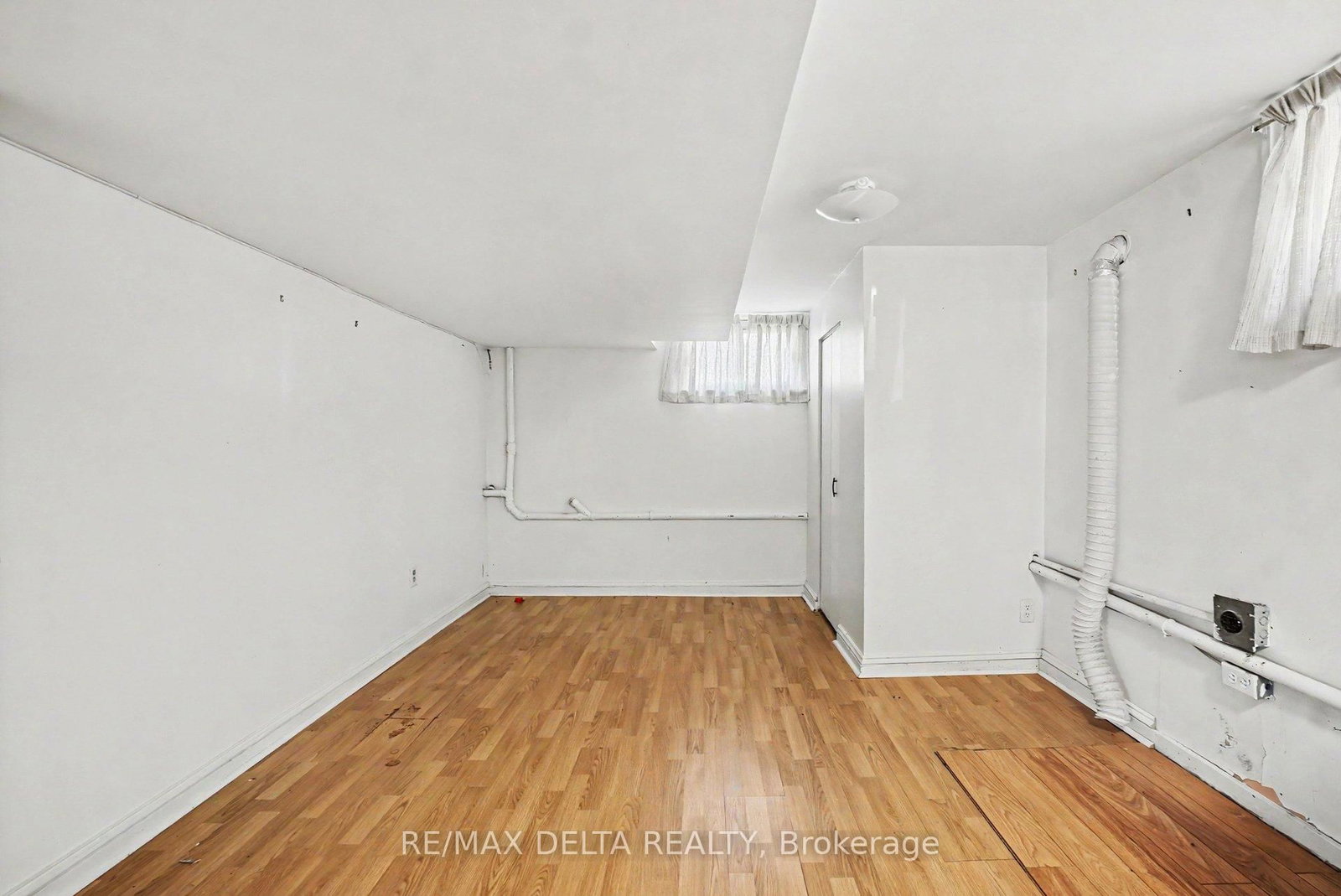 352 Lacasse Avenue • Ottawa, ON photo 38