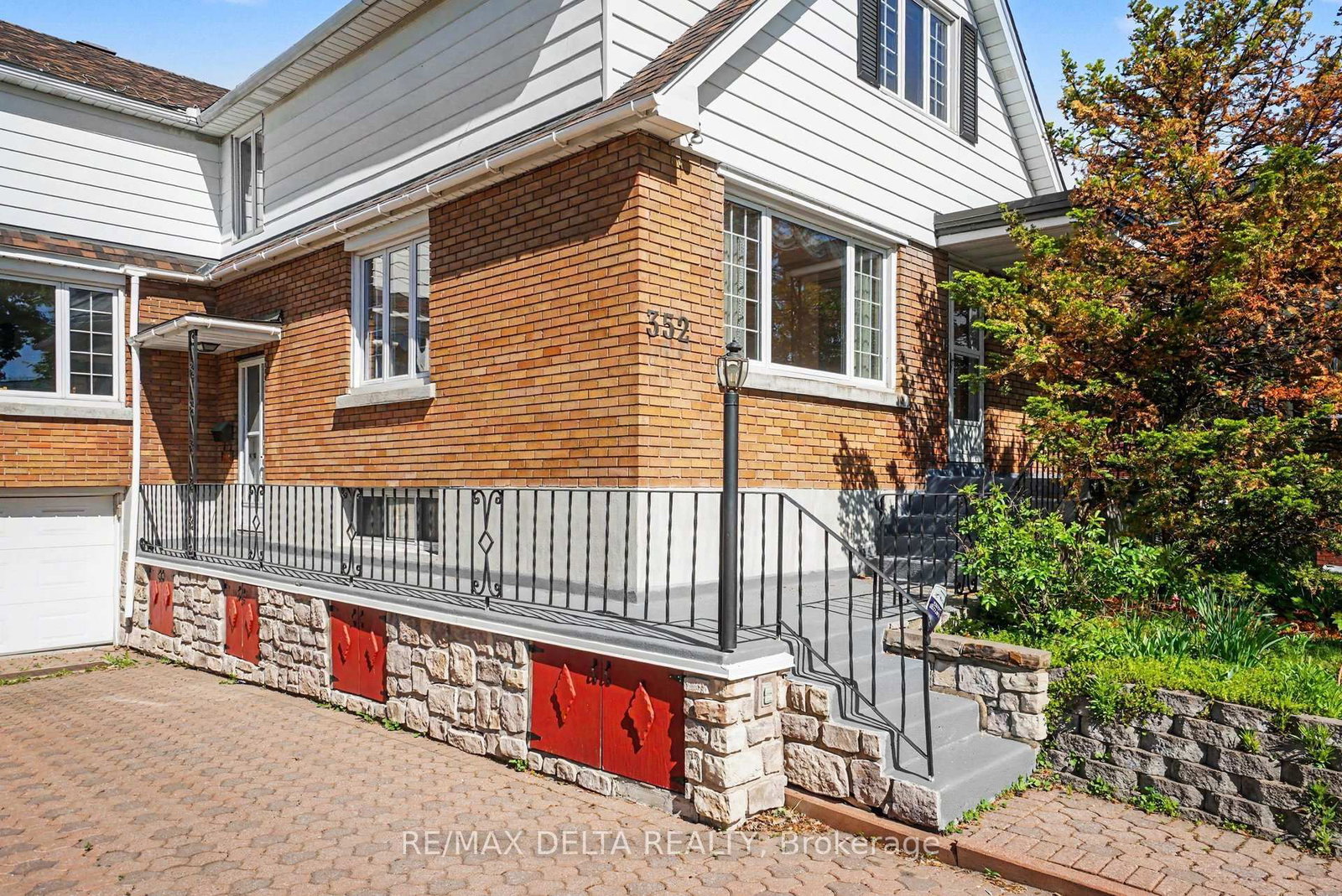 352 Lacasse Avenue • Ottawa, ON photo 4