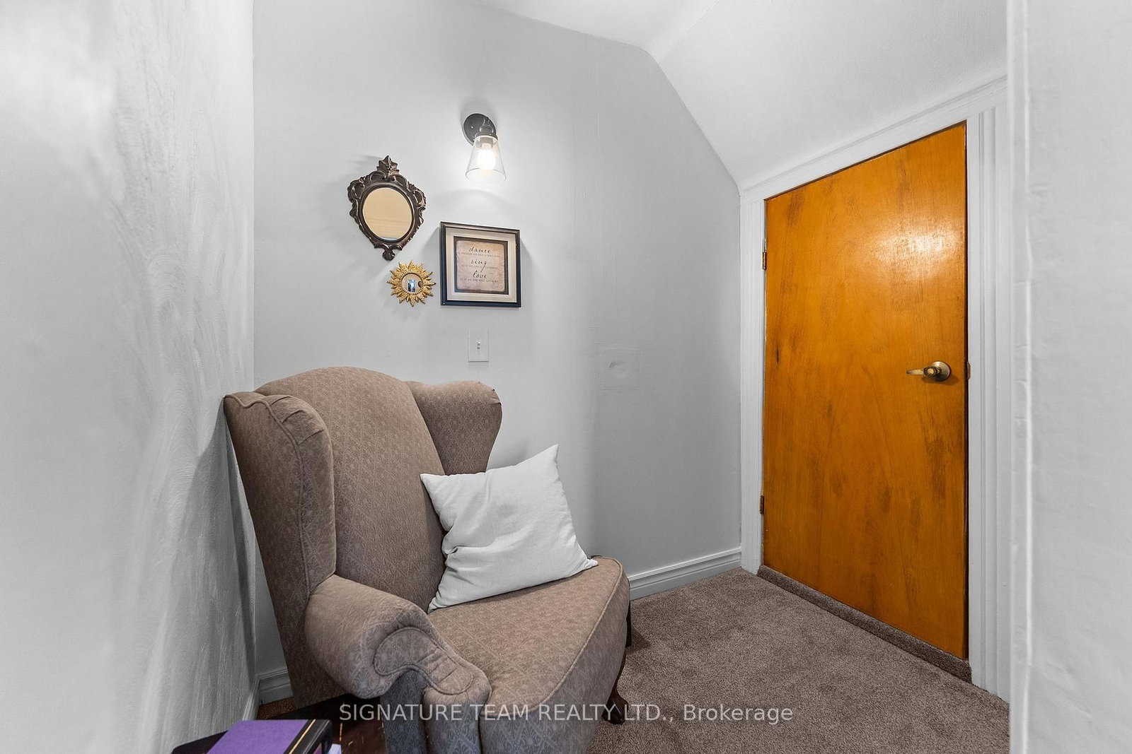 Listing Image 24