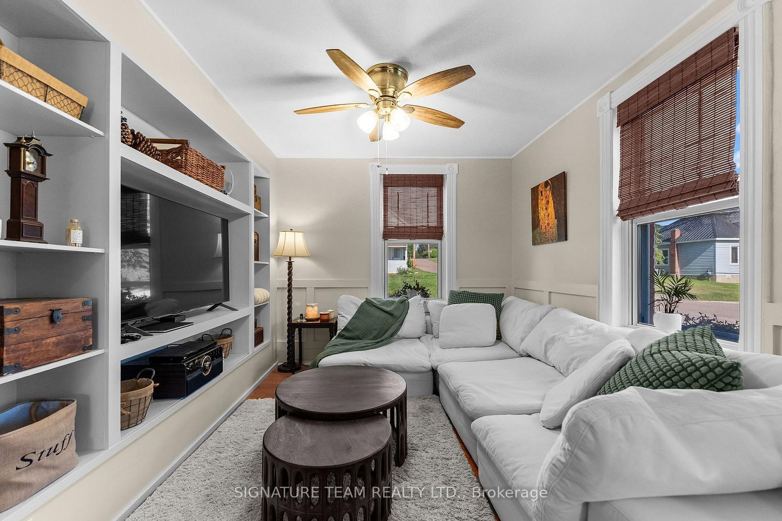 Listing Image 6