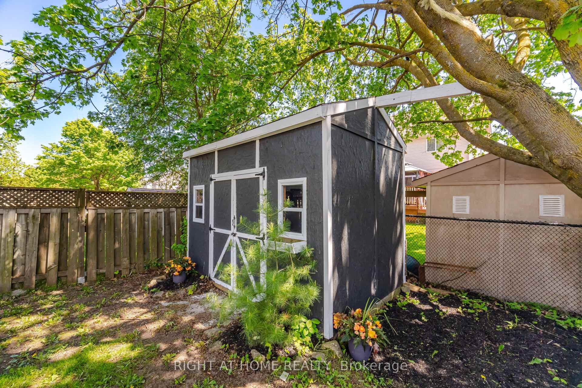 309 Simon Street
