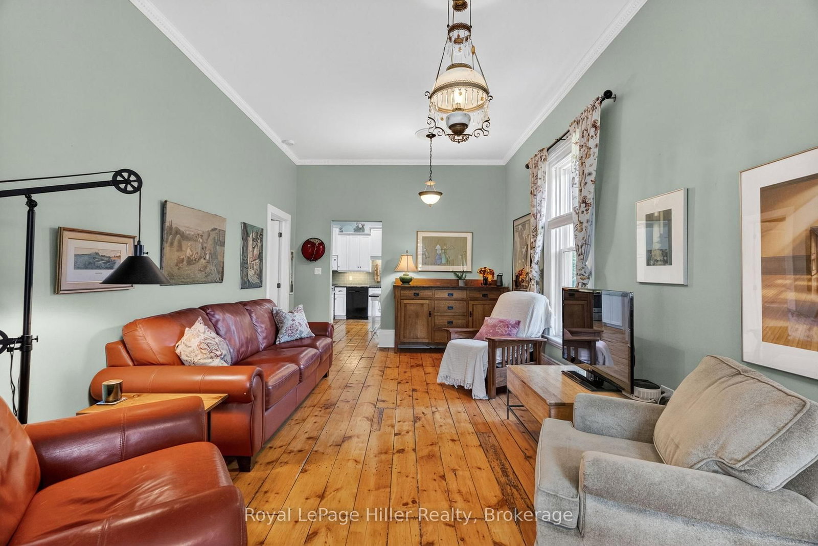 Listing Image 9