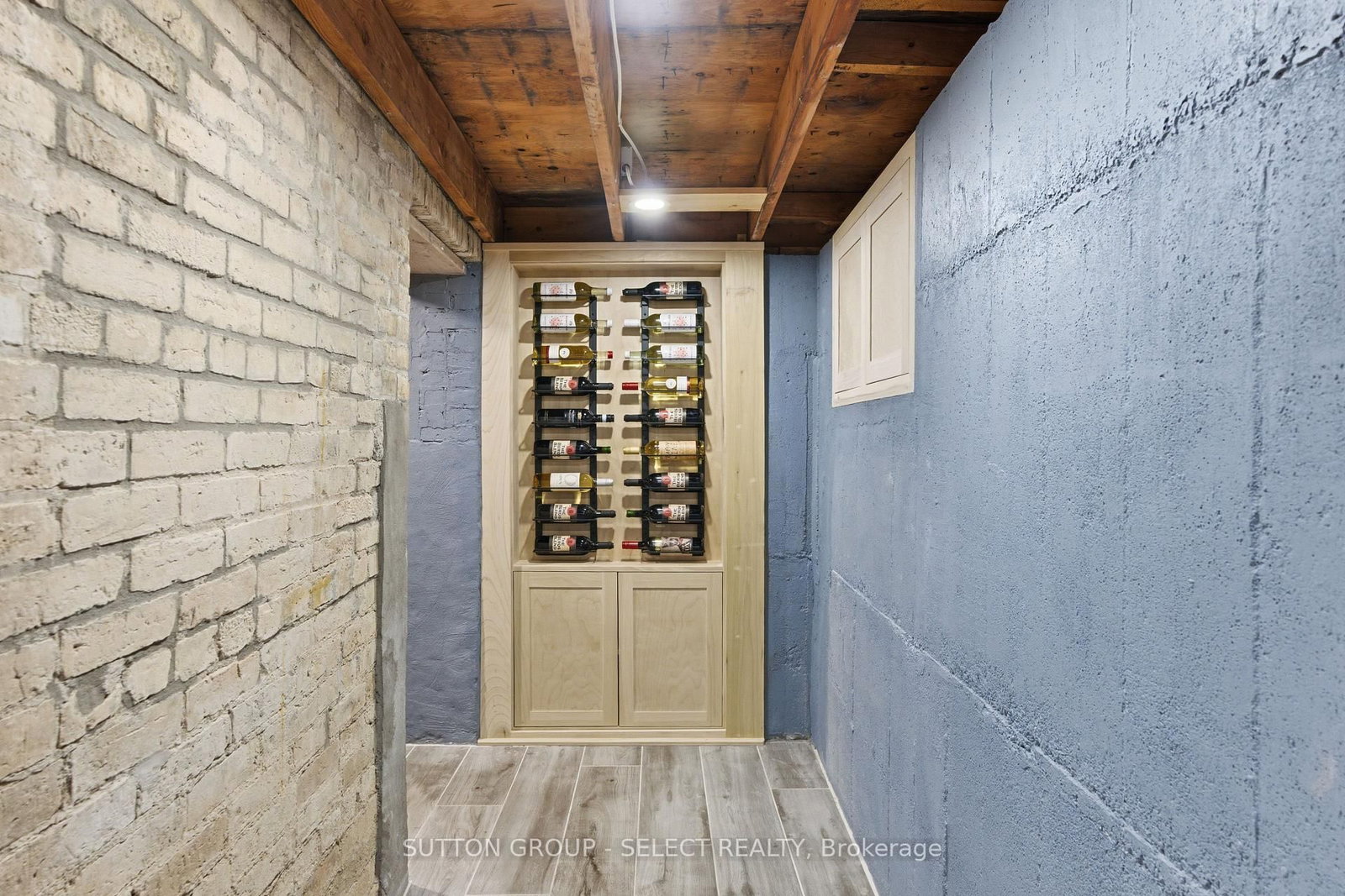 Listing Image 32