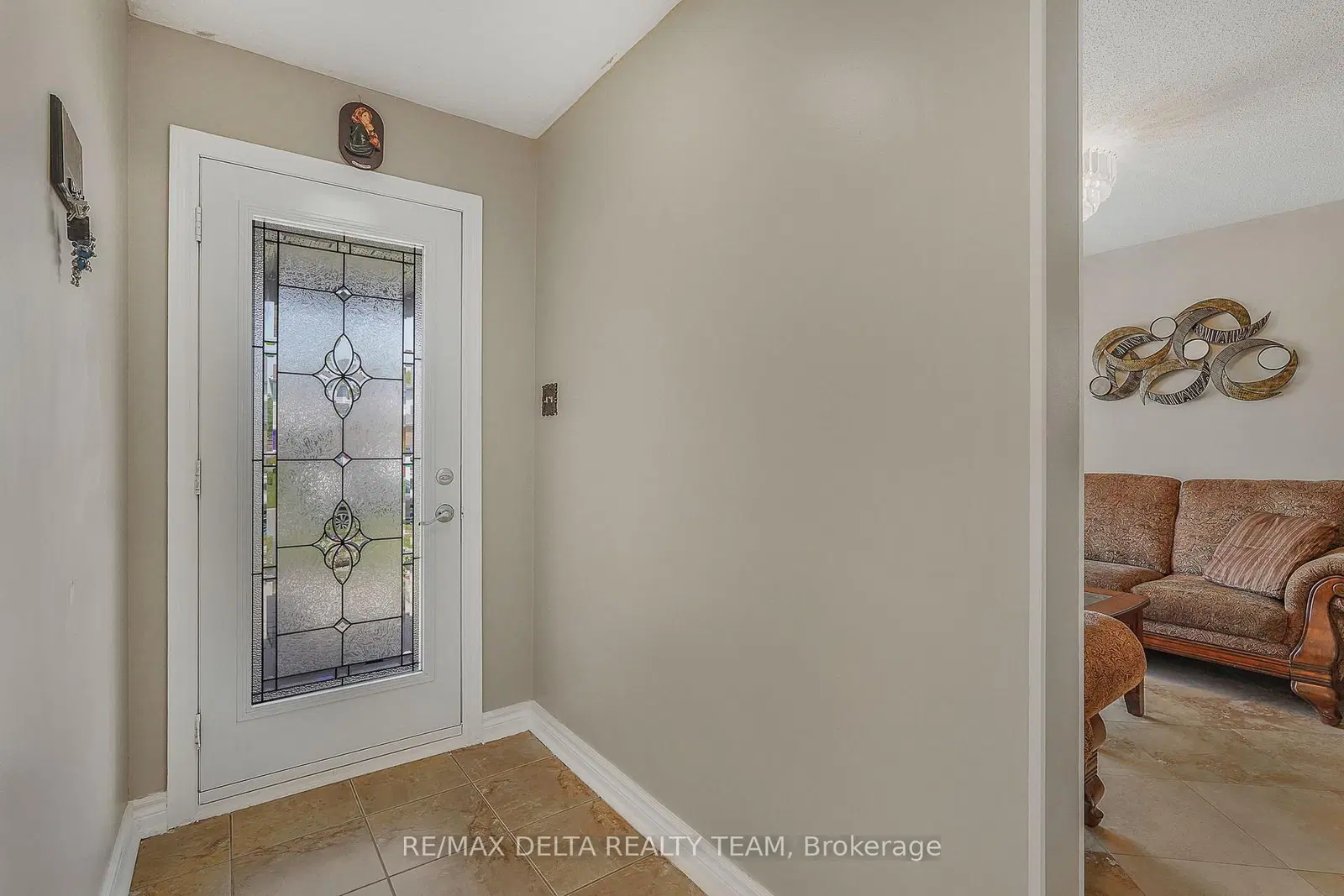 890 Bideford Street, Ottawa, ON — photo 3