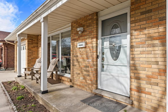 20 Lochern Road