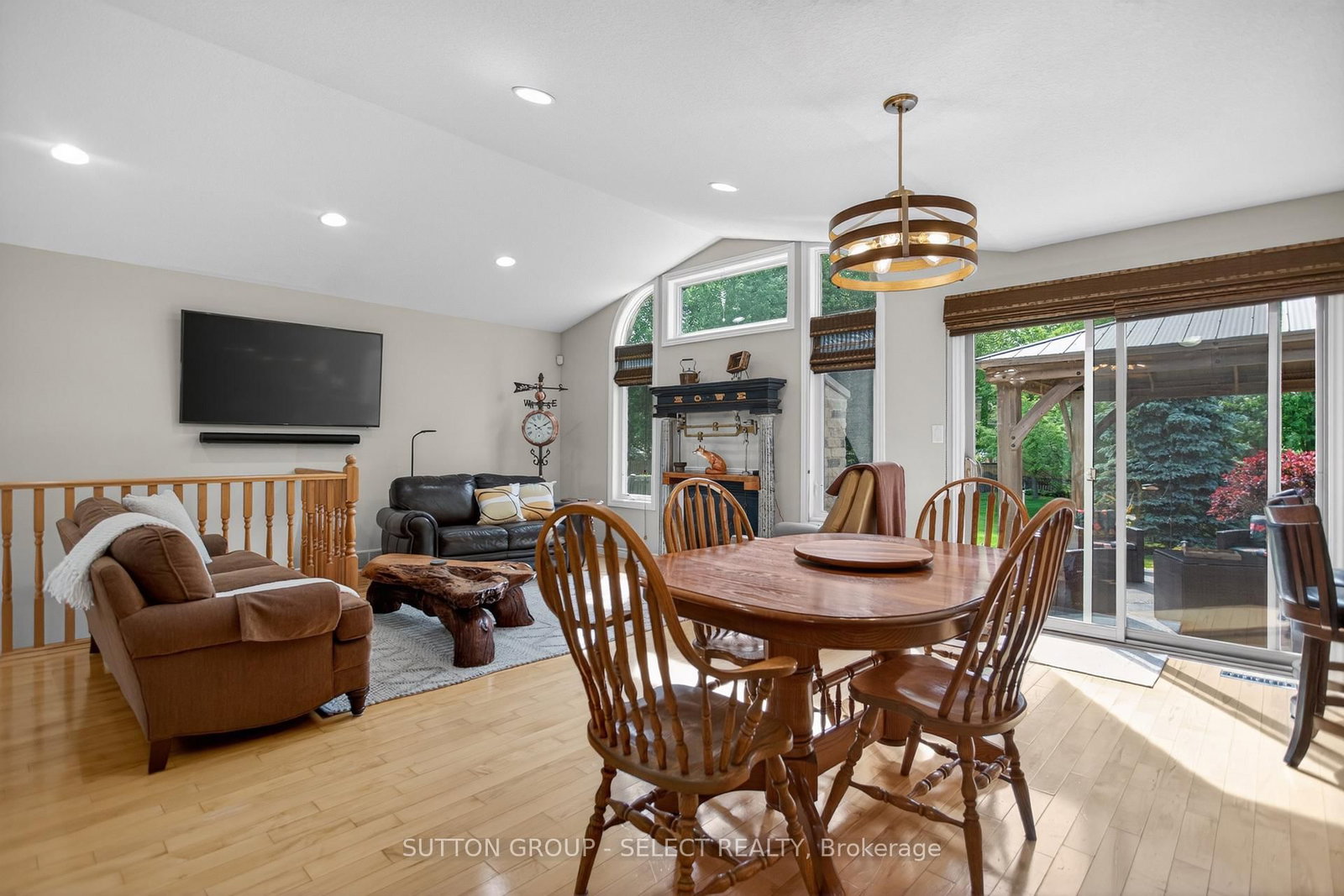 Listing Image 9