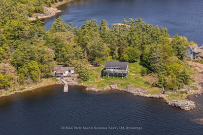 16 B55 Island Island