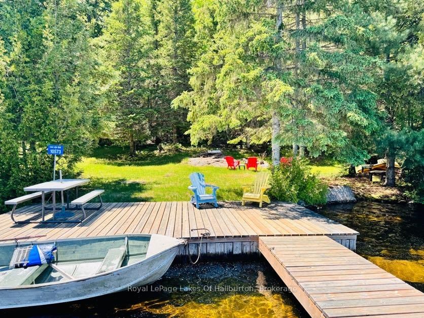 10573 Loon Lake WAO • Highlands East, ON photo 12