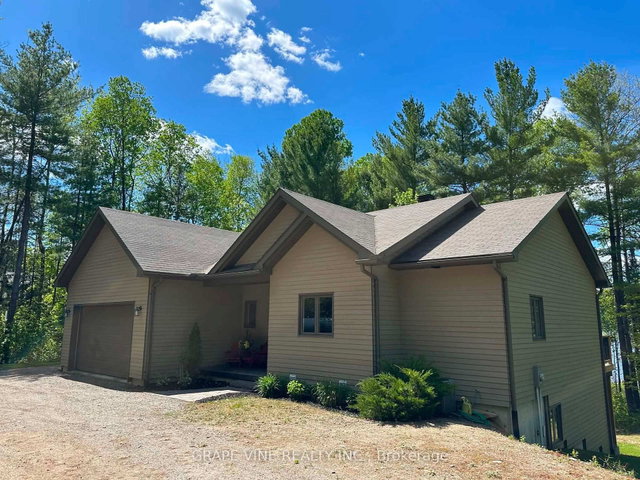 424 LAKEWOODS Drive