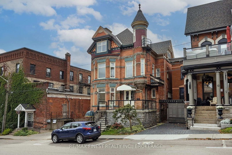 10 Victoria Avenue