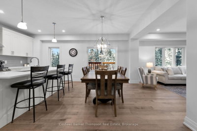 25 Eaglecrest Avenue • Huntsville, ON photo 6