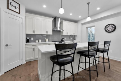 25 Eaglecrest Avenue • Huntsville, ON photo 9