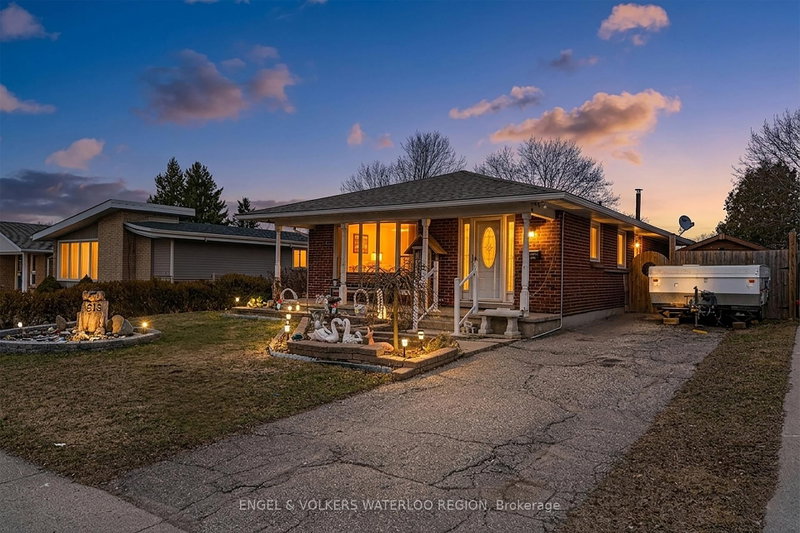 515 Strasburg Rd, Kitchener, Ontario