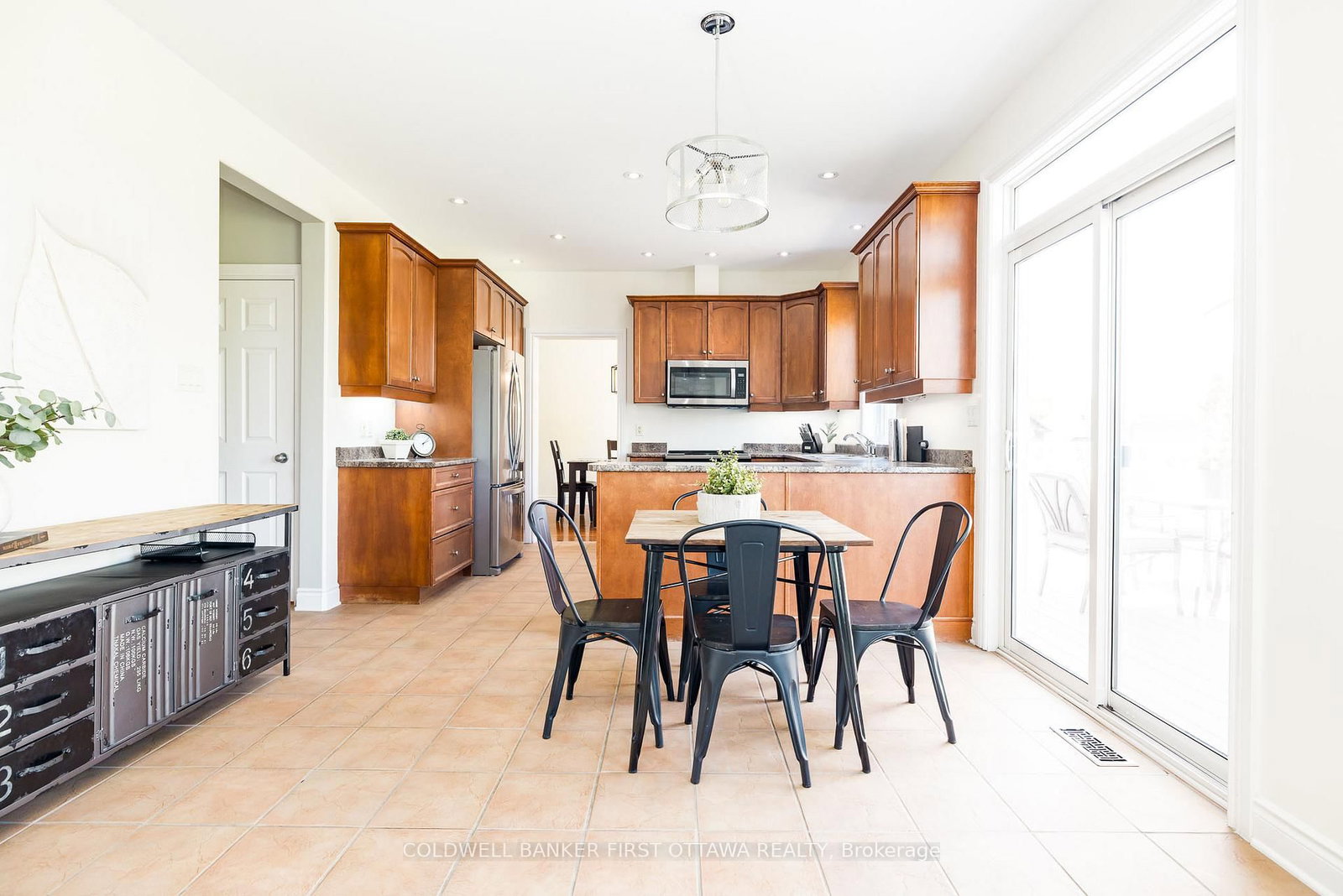 187 GLENNCASTLE Drive • Carp, ON photo 12
