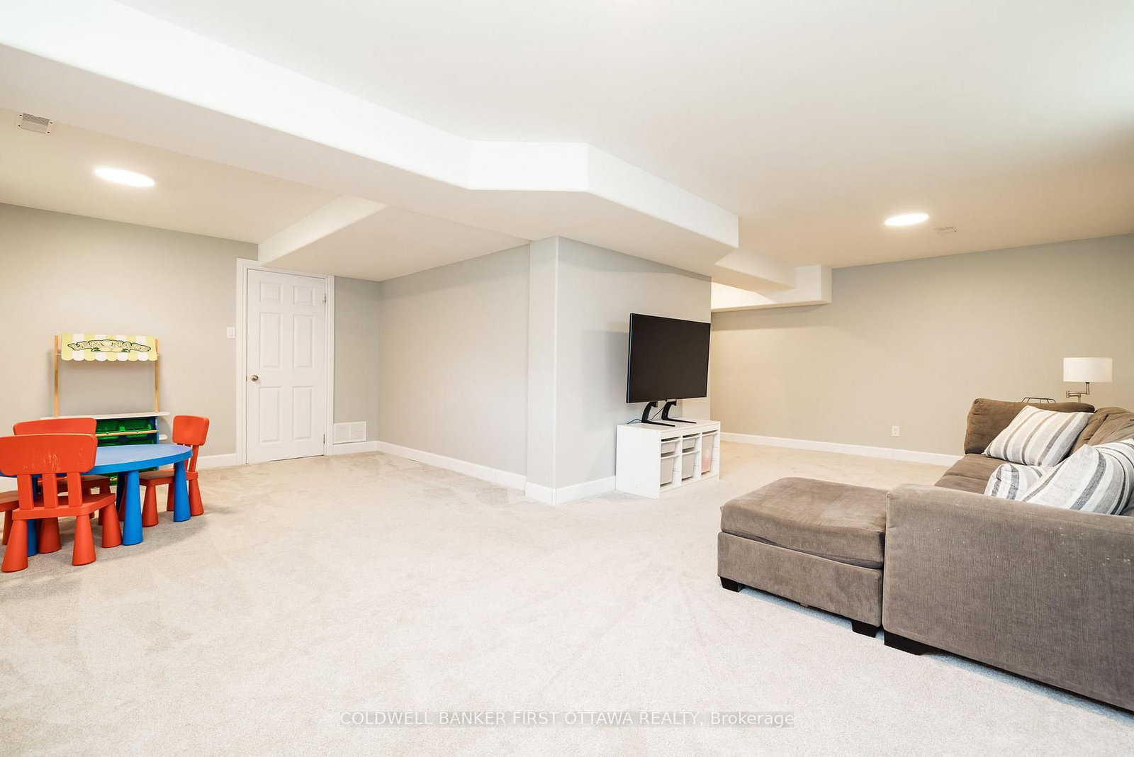 187 GLENNCASTLE Drive • Carp, ON photo 39