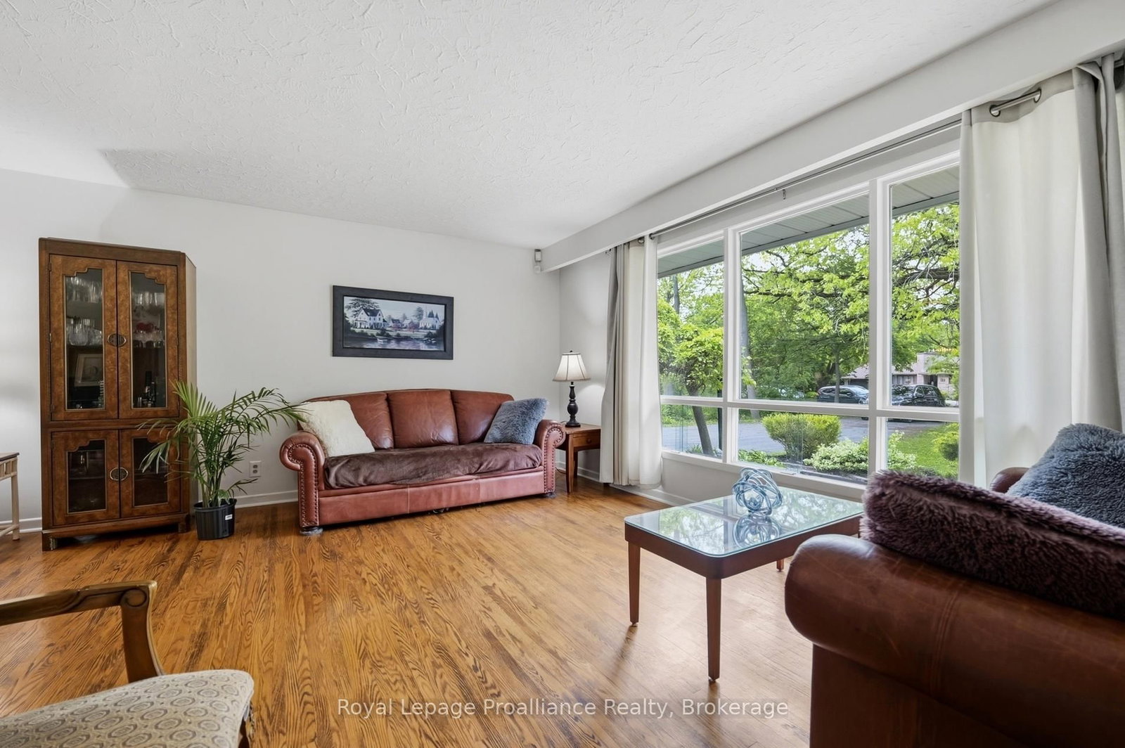 51 Selena Avenue • Belleville, ON photo 7