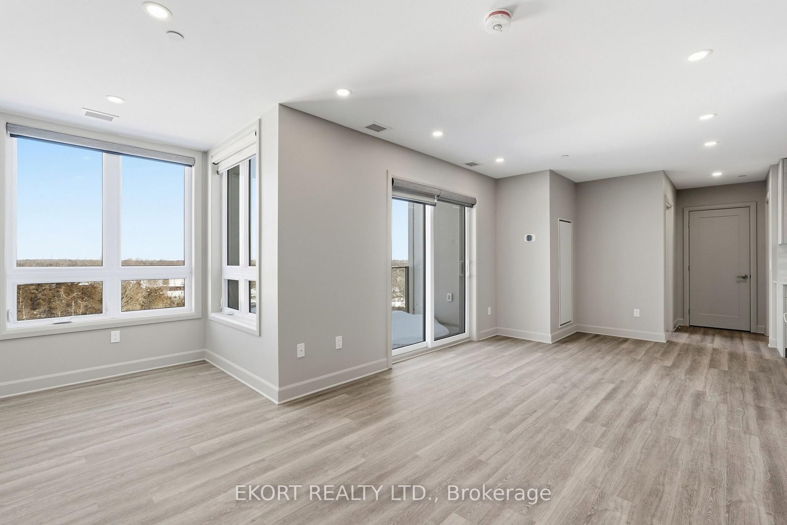 702 - 156A Wims Way, Belleville 2