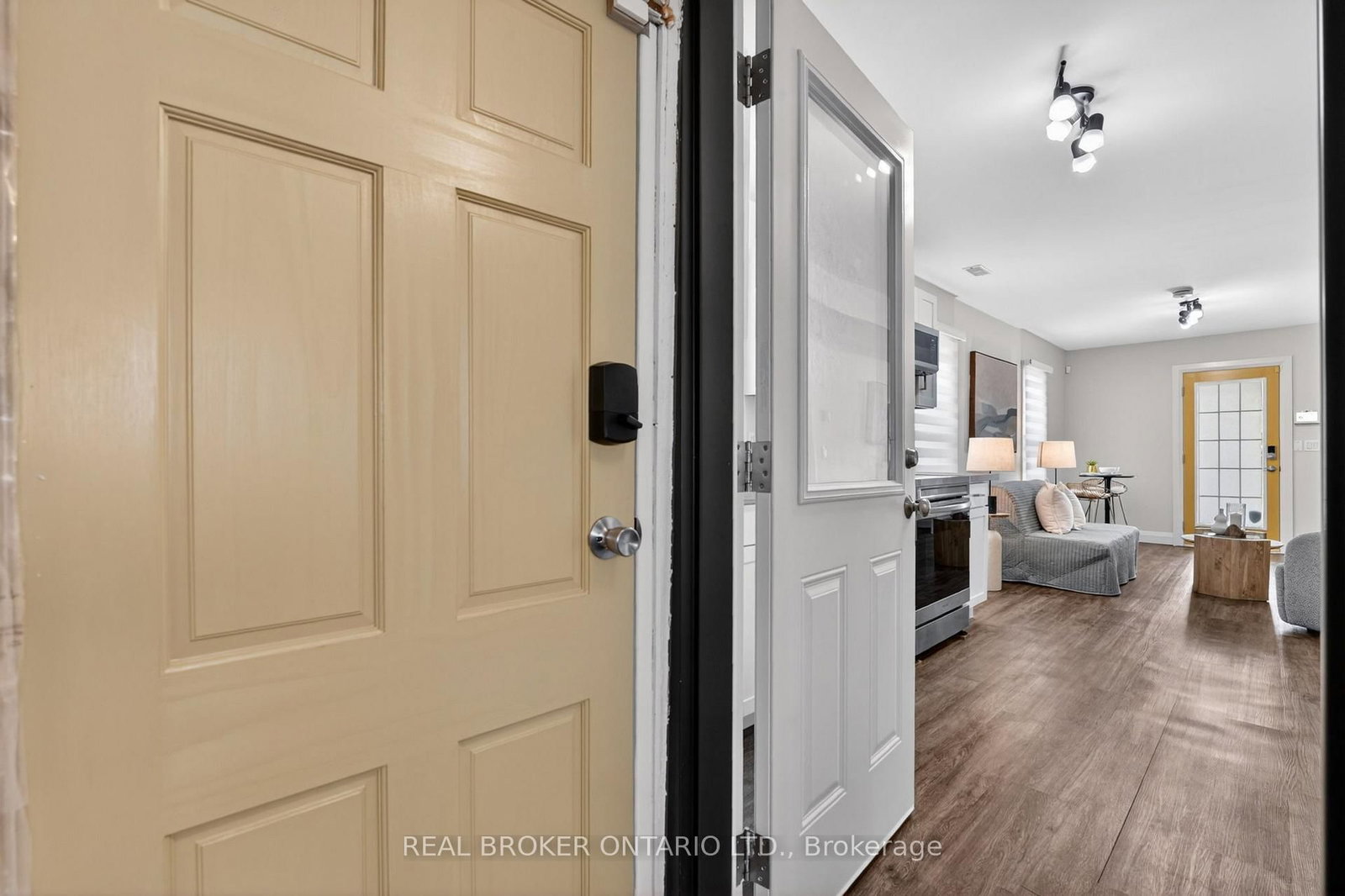 55 Merritt Street • Welland, ON photo 33
