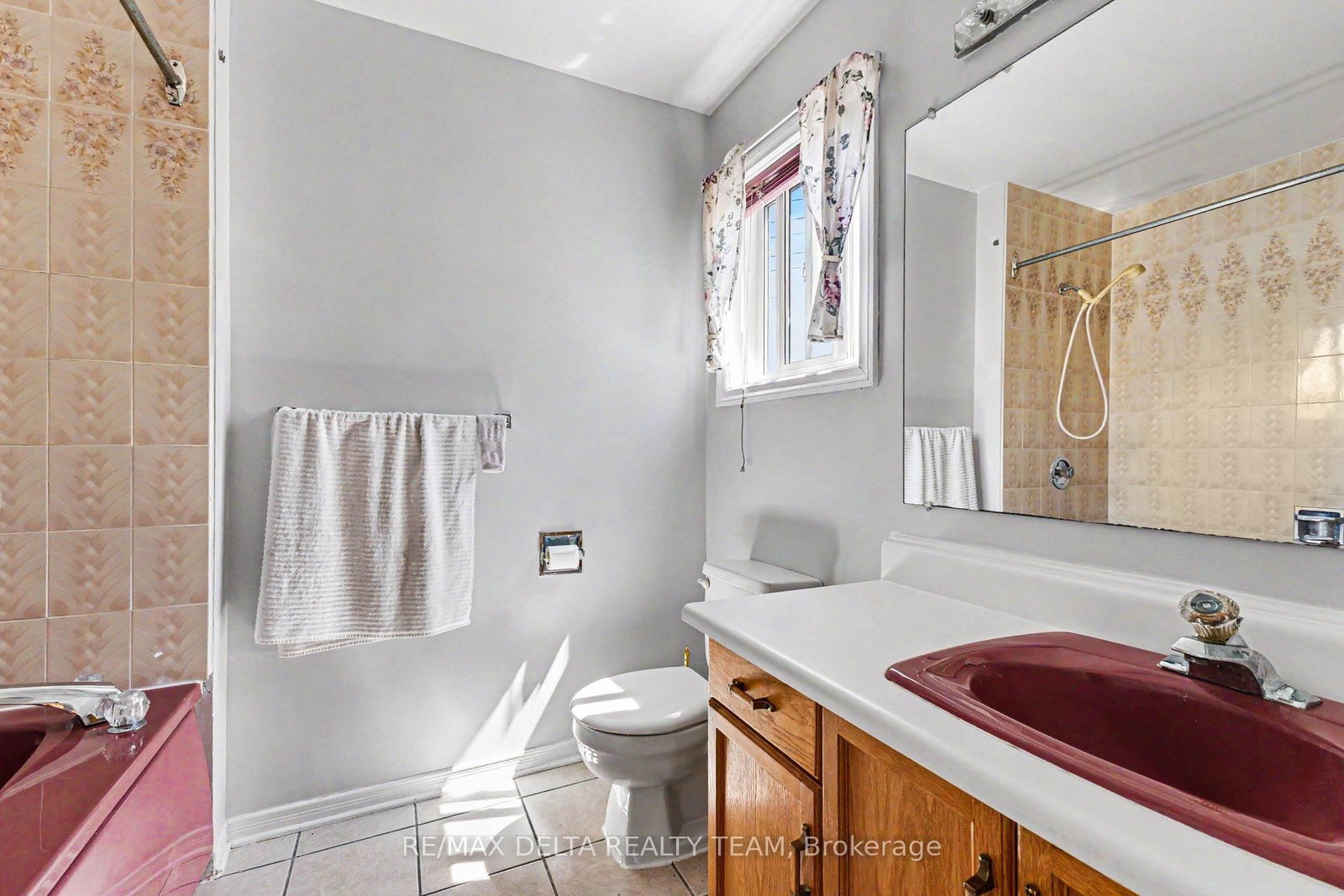 27 Bramblegrove Crescent • Ottawa, ON photo 11