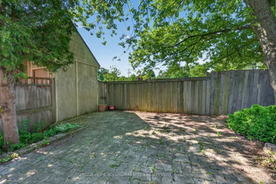 126 Mountain Street • Grimsby, ON photo 9