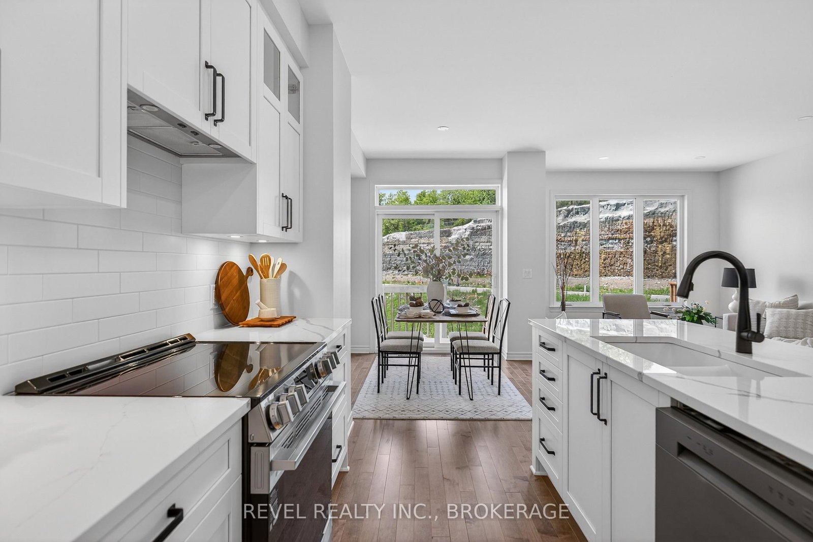 326 Dockside Drive • Kingston, ON photo 11